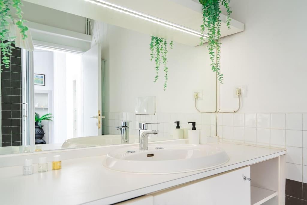 Borromei'S Nest - Central Loft Milan Bagian luar foto