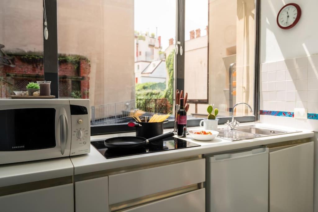 Borromei'S Nest - Central Loft Milan Bagian luar foto