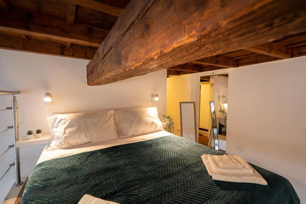 Borromei'S Nest - Central Loft Milan Bagian luar foto